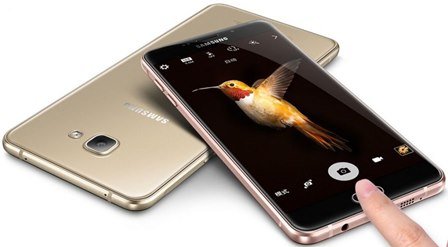 Jana Samsung Galaxy A9 smartfon&#305; kopshilik nazerine us&#305;n&#305;ld&#305;